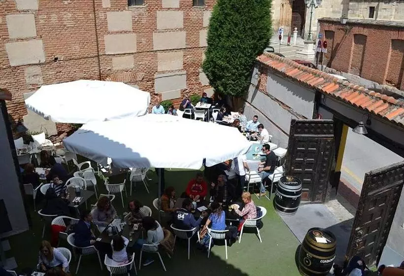 ユースホステル La Posada De La Magistral