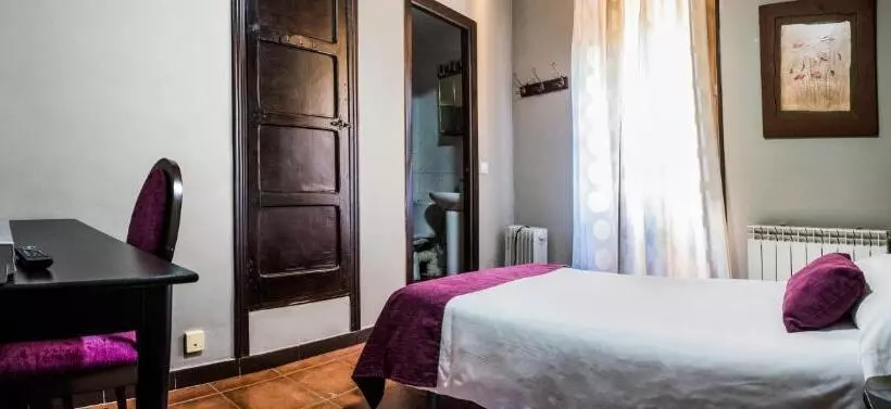 ユースホステル La Posada De La Magistral