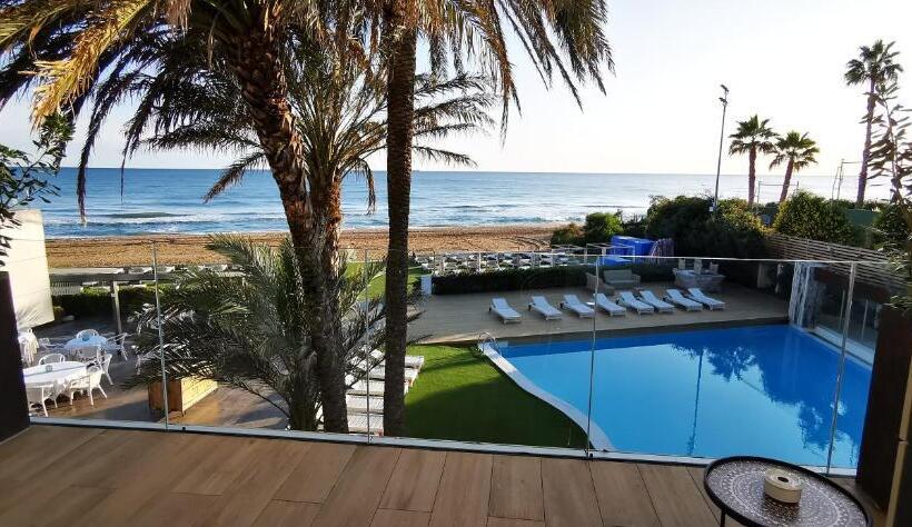 호텔 Playa Grande By Tropical