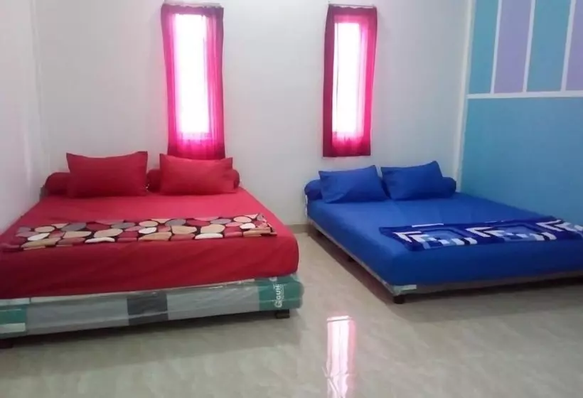 پانسیون Almira Homestay