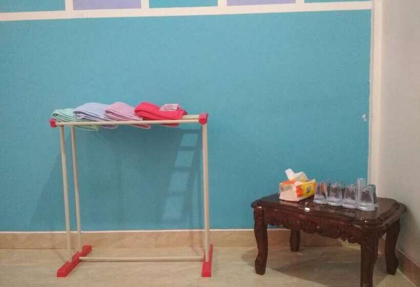 Pensjonat Almira Homestay