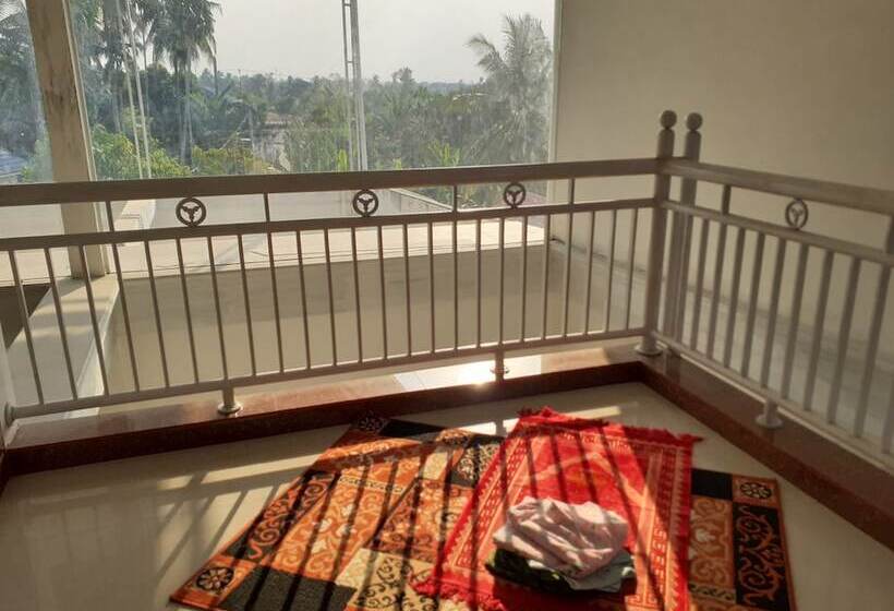 Pensjonat Almira Homestay