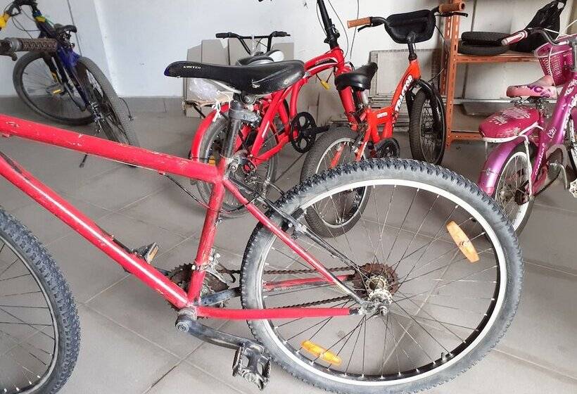 Pensjonat Almira Homestay