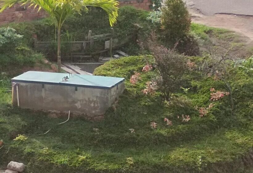 Pensjonat Almira Homestay