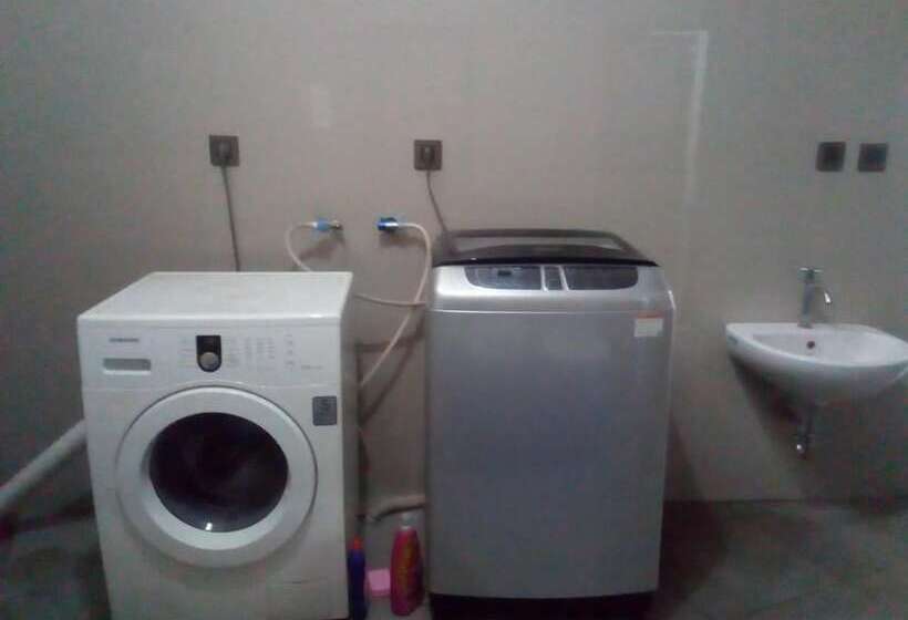 Pensjonat Almira Homestay