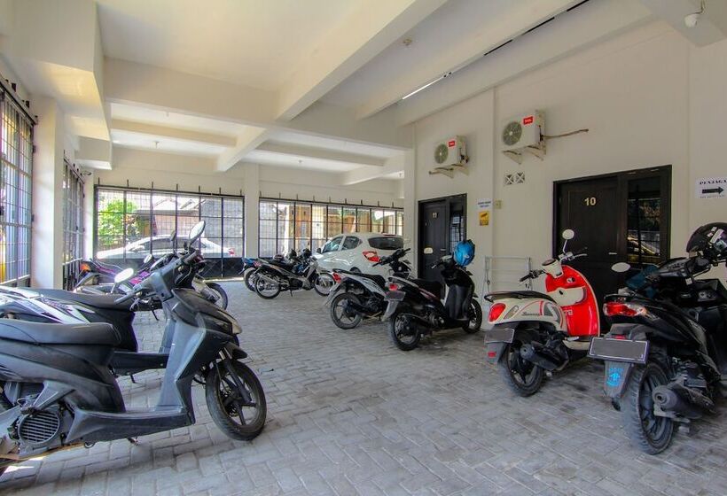 פנסיון JJ House Wahid Hasyim