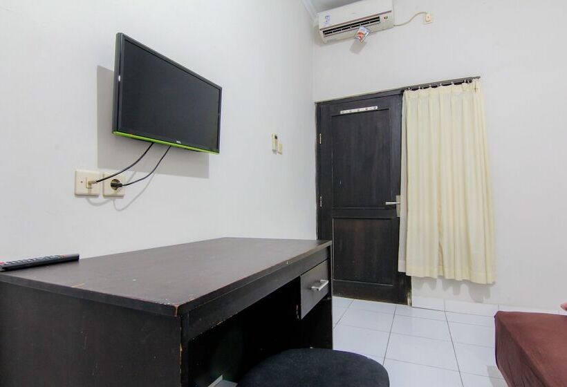 פנסיון JJ House Wahid Hasyim