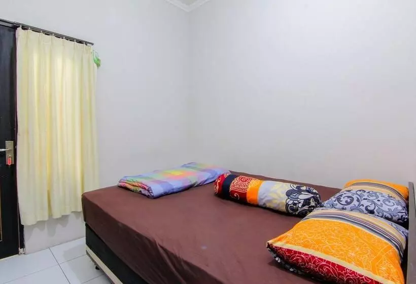 Majatalo JJ House Wahid Hasyim