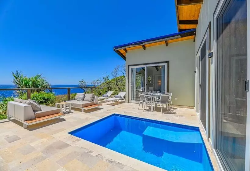 Villa Topaz
