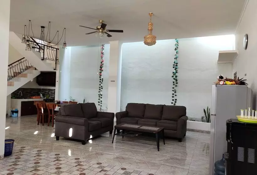 Zg Homestay Solo