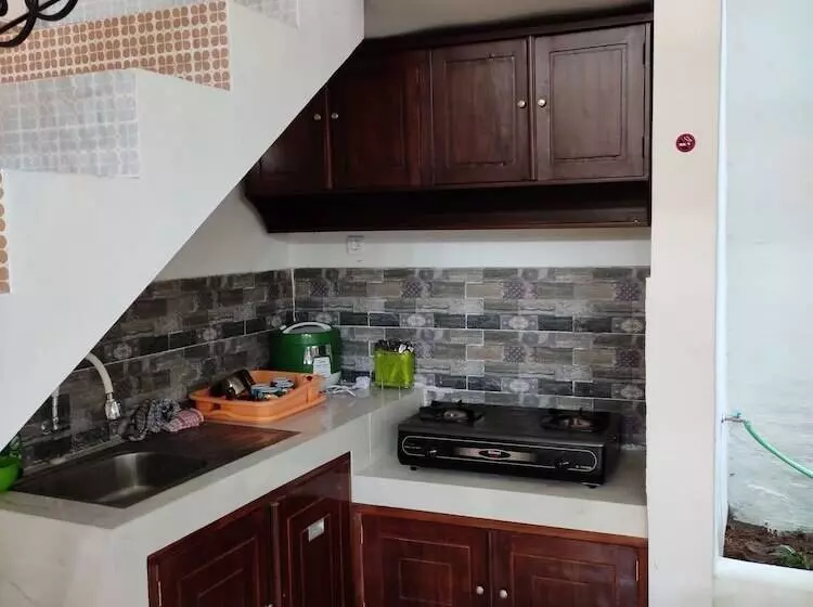 Zg Homestay Solo