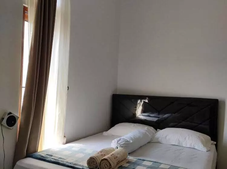 Zg Homestay Solo