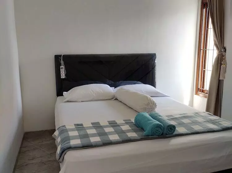 Zg Homestay Solo