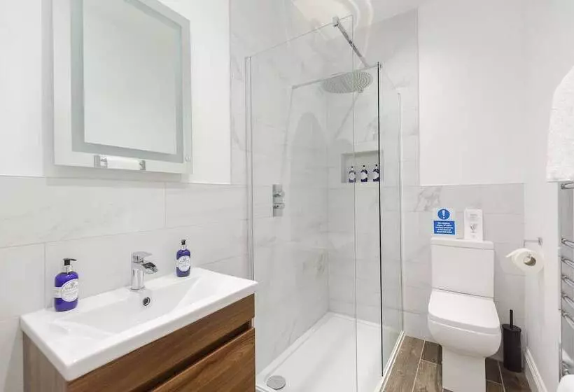 Dollar Apartments At 39