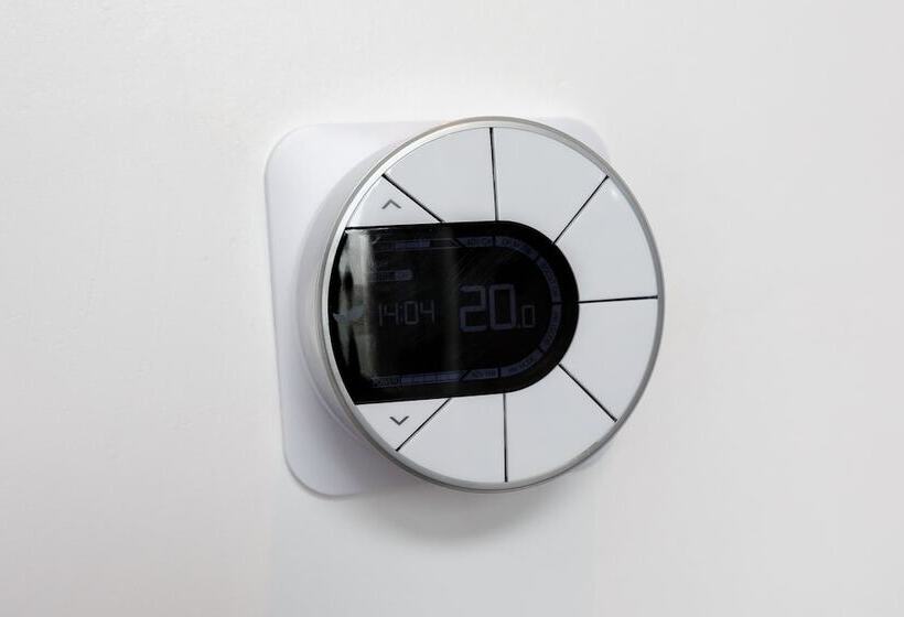 Dollar Apartments At 39