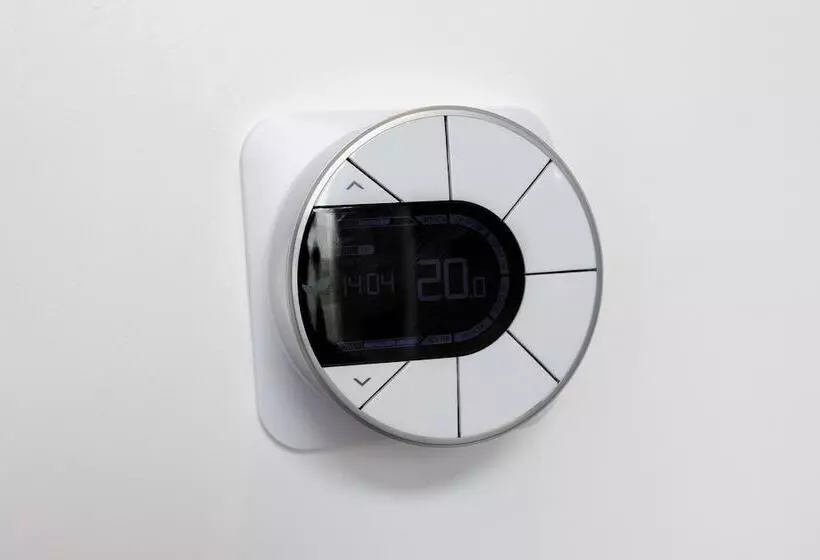 Dollar Apartments At 39