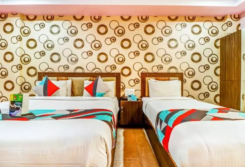 هتل Fabexpress B Square