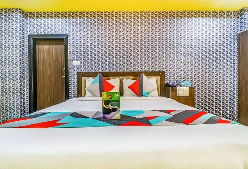 هتل Fabexpress B Square