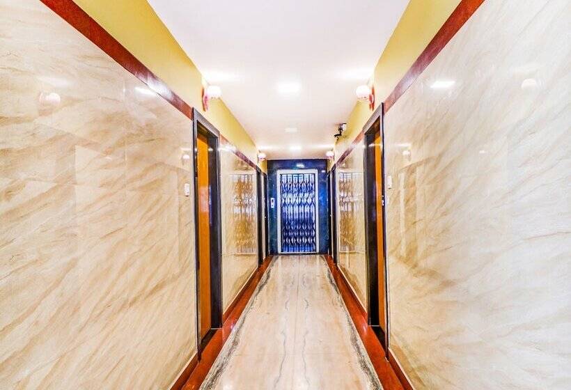 هتل Fabexpress B Square