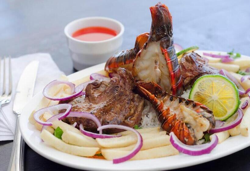 فندق Puntarenas Beach