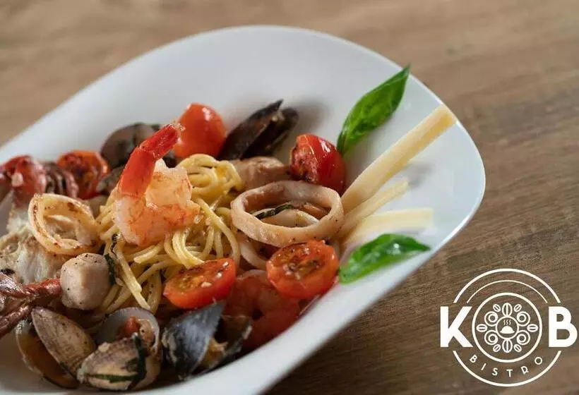 هتل Puntarenas Beach