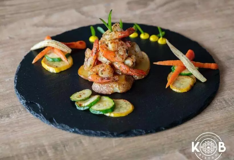 هتل Puntarenas Beach