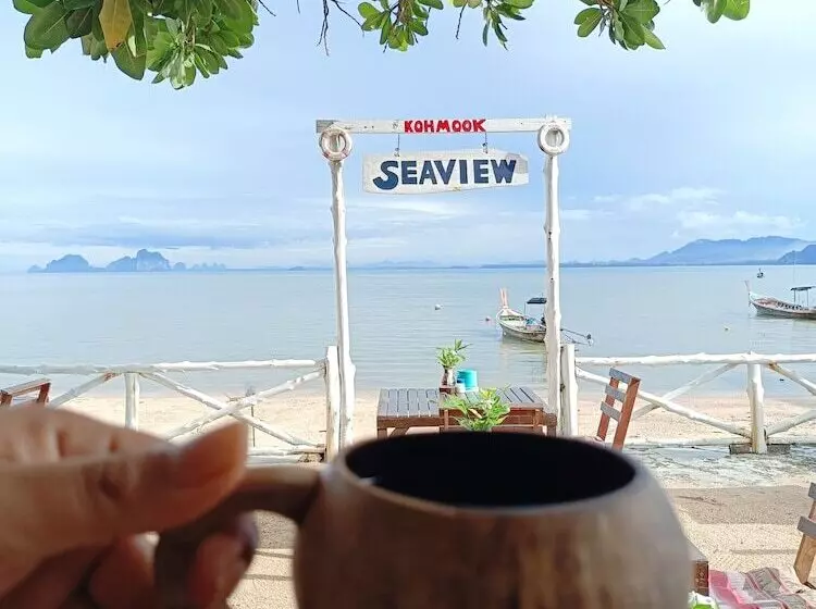Majatalo Kohmook Seaview Bungalow