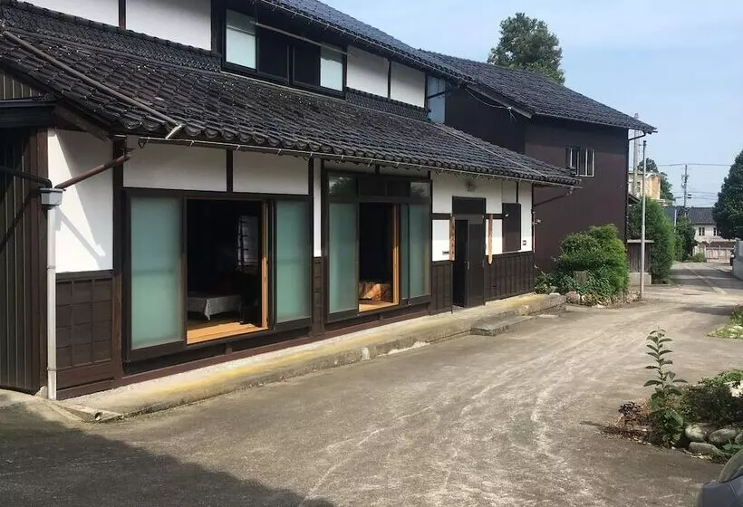 Majatalo Kominka Guesthouse Sudomari Tonami