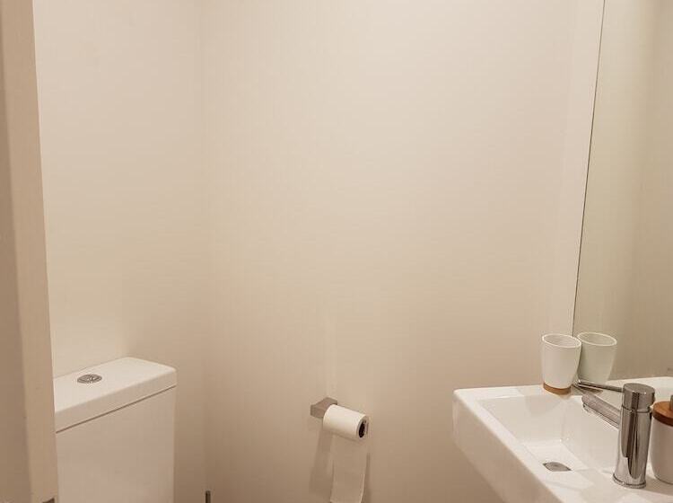 St Kilda By The Beach