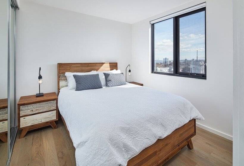 St Kilda By The Beach