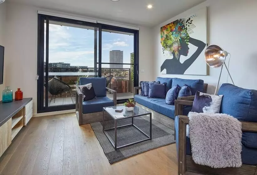 St Kilda By The Beach