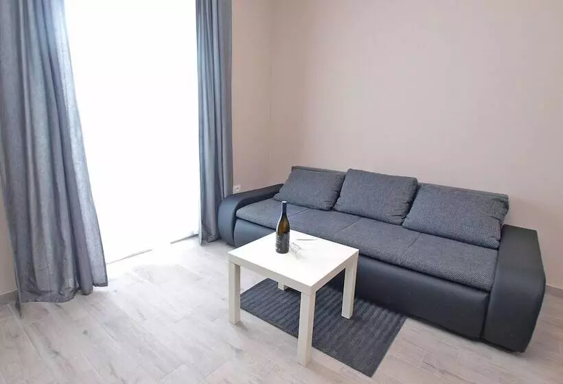 Apartment 1449