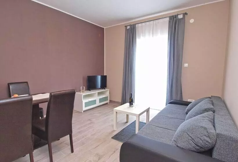 Apartment 1449