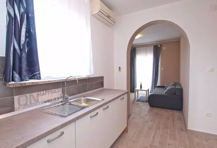 Apartment 1449