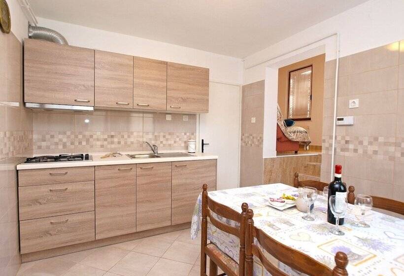 Apartments Boris 154