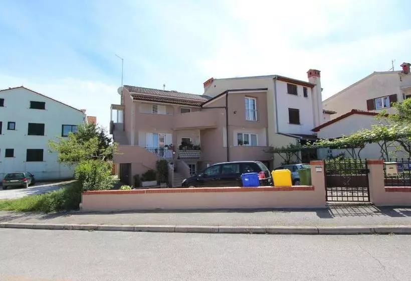 Apartments Eni