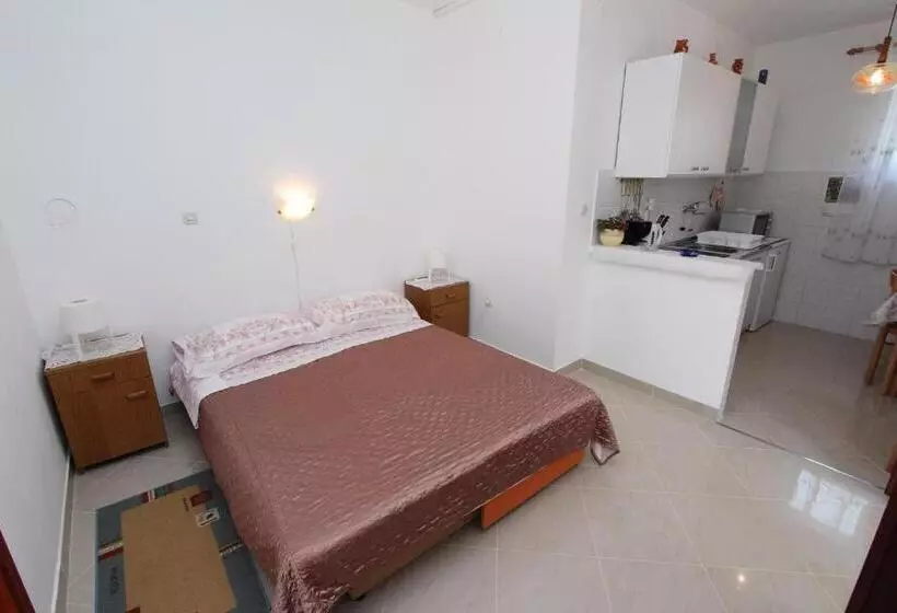 Apartments Eni