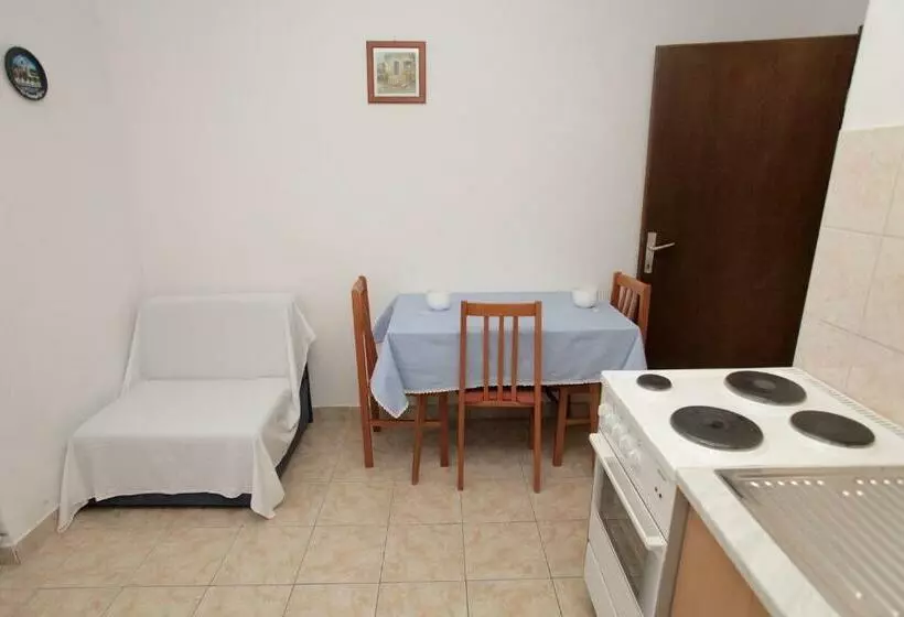 Apartments Iva