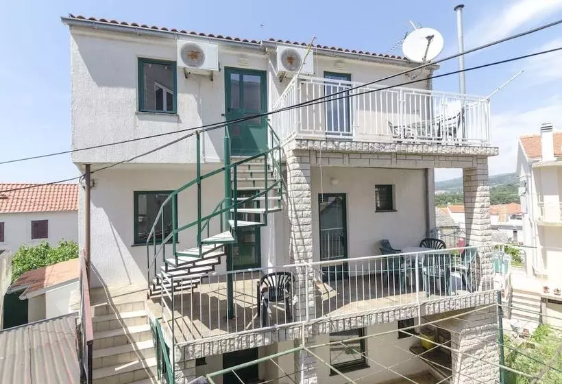 Apartments Mirko