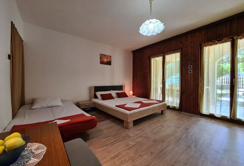 Apartments Zlatko 1397