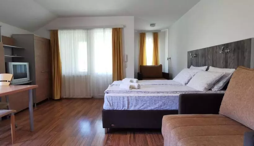 پانسیون Apartments Banjica