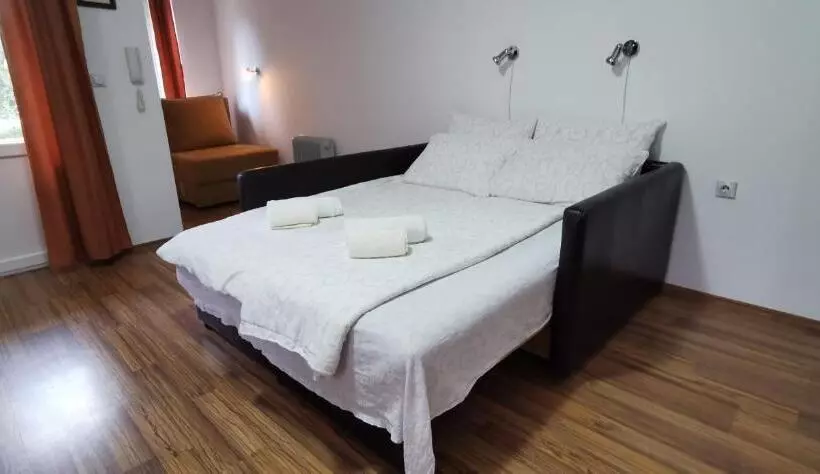 پانسیون Apartments Banjica