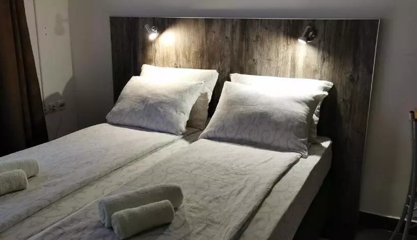 پانسیون Apartments Banjica