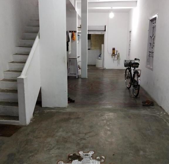 Nocleg ze śniadaniem Mayurapriya Inn