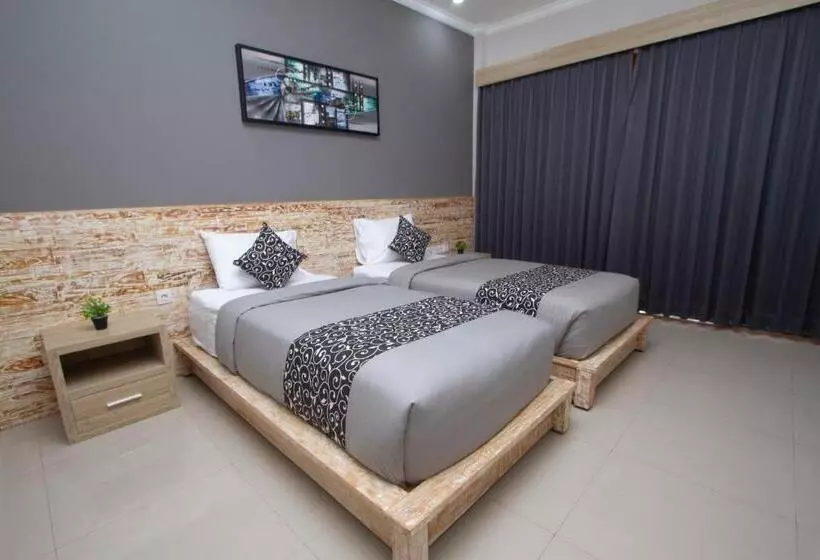 ホテル D Sarian Seminyak