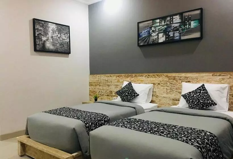 ホテル D Sarian Seminyak