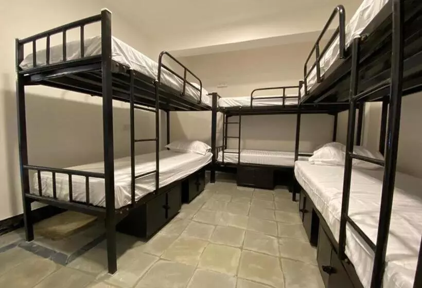 هاستل Slackpackr Hyderabad