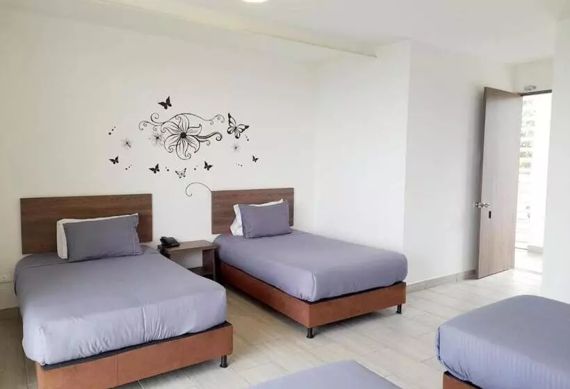 ホテル Entre Lomas