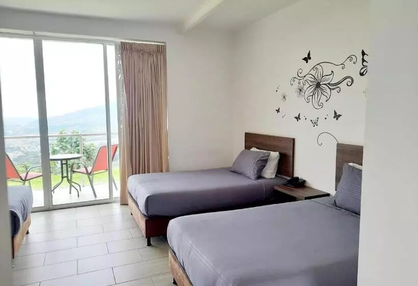 ホテル Entre Lomas