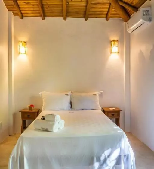 ペンション Pousada Carmelitha